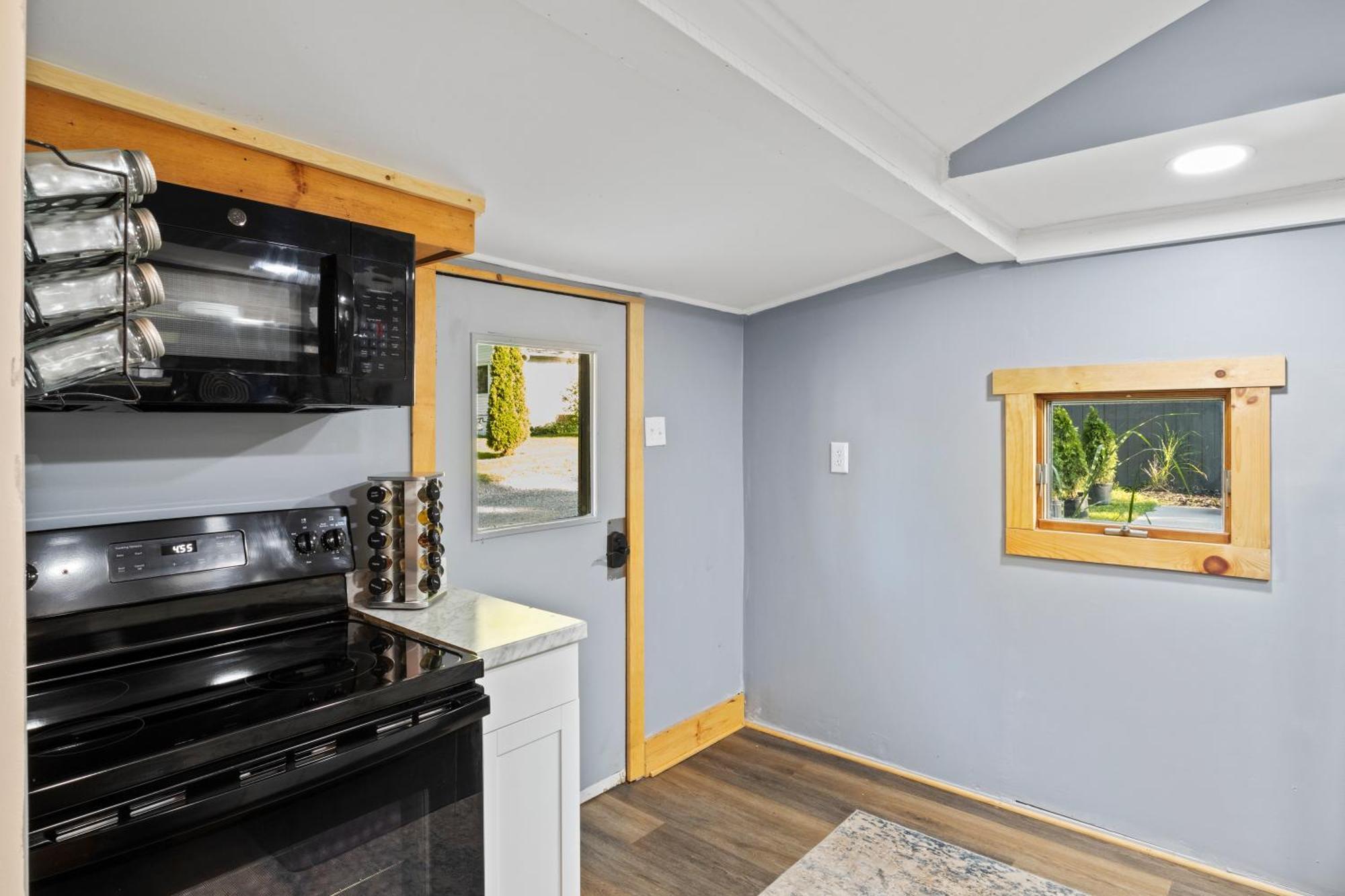 Cozy Home W/ King Bed & Lake Access Canandaigua Eksteriør bilde
